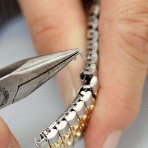 expansion band link removal