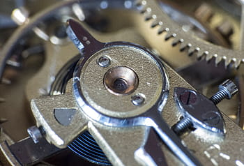 A Guide to Automatic Watch Movement: Types, Advantages & Lifespan - Sofly