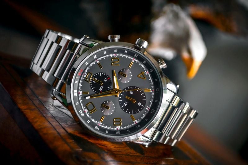 Sellita SW200-1 Movement: Specs, Grades & Buying Guide